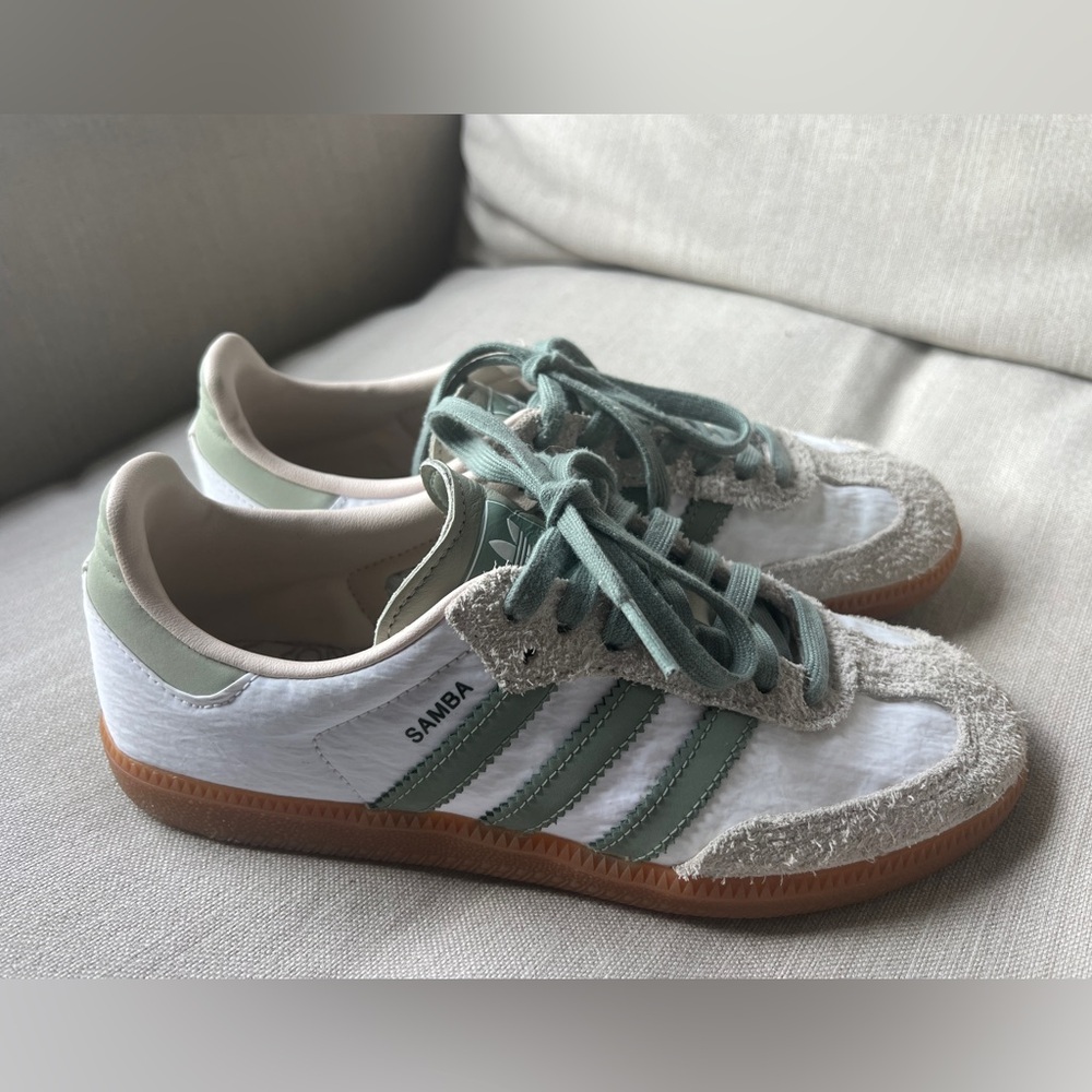 Adidas samba green putty women’s size 7